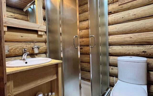 Wood Hills Hotel & Resort