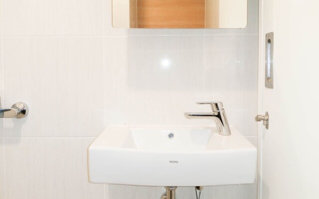 Elegant And Cozy Studio Barsa City Apartment