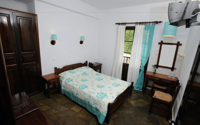 Elli Hotel