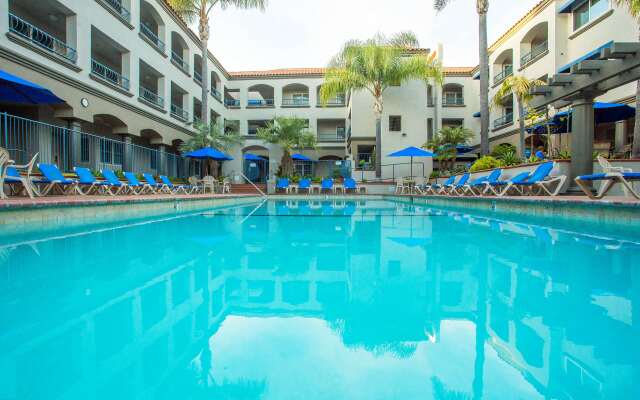 Tamarack Beach Resort Hotel
