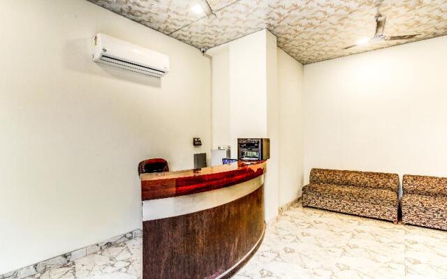 Vishwakarma Palace by OYO Rooms