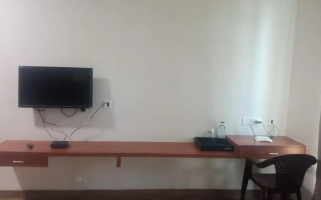 SilverKey Executive Stays 20018 D Square OMR