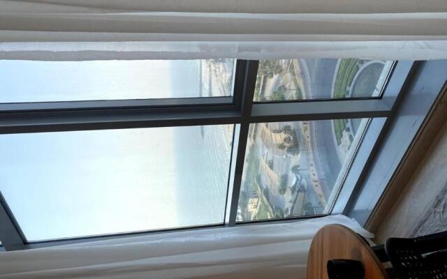 Amazing 1-bedroom Seaview Hotel Apartment