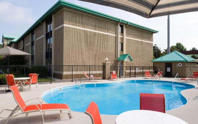 Best Western Plus Knoxville Cedar Bluff