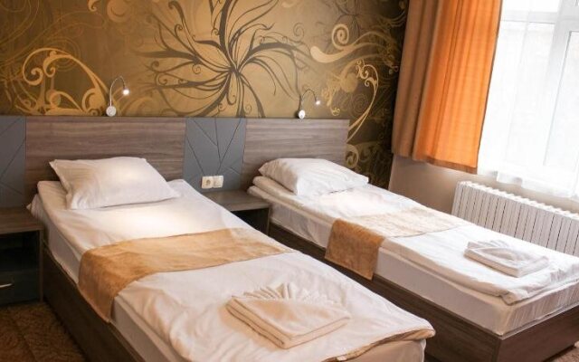 Hotel Ezeroto