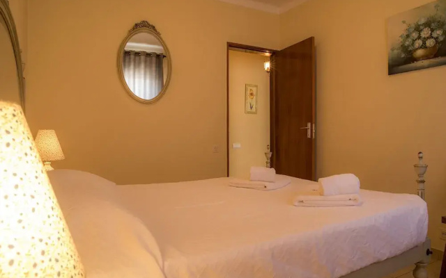 B32 - Portimao Central Apartment by DreamAlgarve