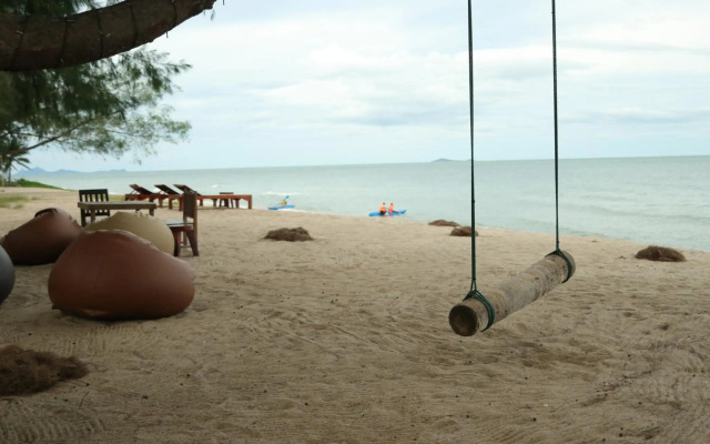 Mumsa Beach Resort & Restaurant