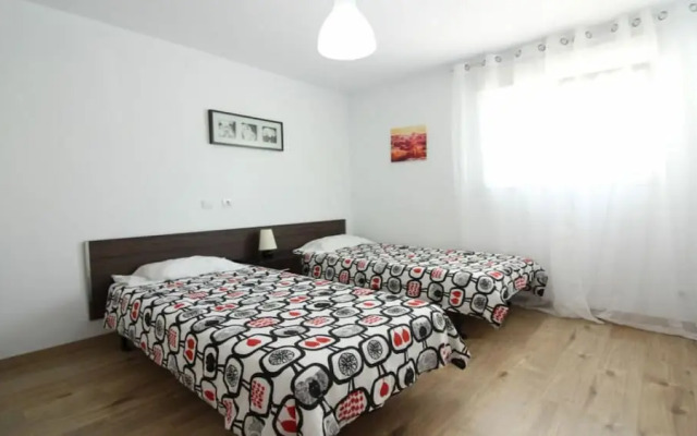 Residence by G - Avenida de Cantabria 60