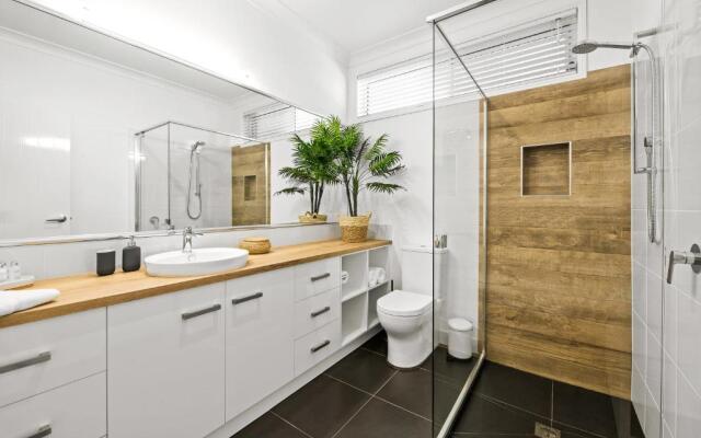 Bluestone Cottages - The Villa