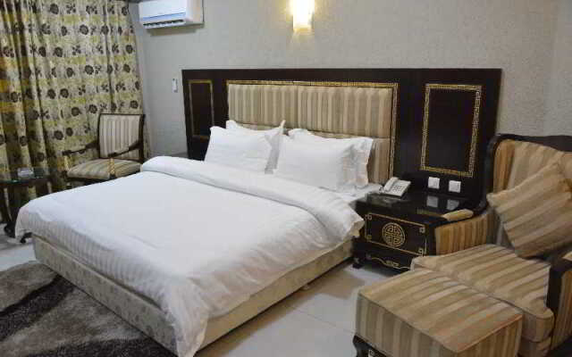 Nobila Airport Hotel