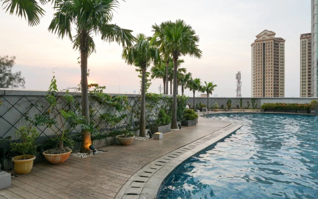 Fully Furnished With Cozy Studio Gp Plaza Apartment