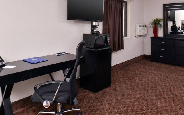 Cottonwood Inn and Conference Center