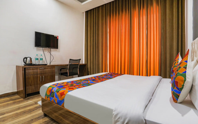 FabHotel Sky Rise Inn