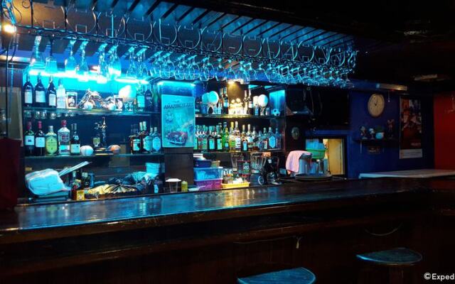 Honeycomb Tourist Inn