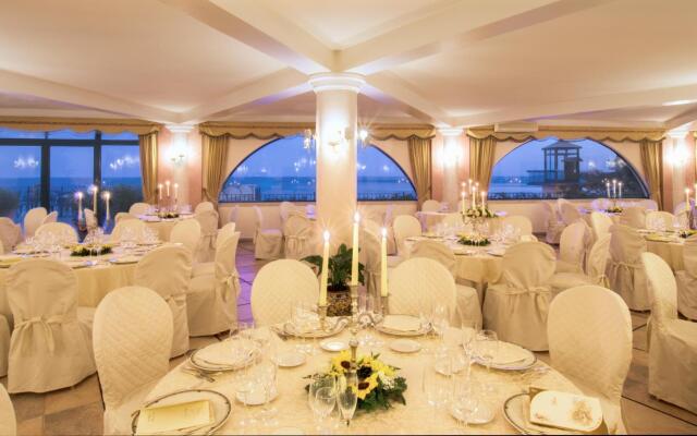 Baia Taormina Hotel