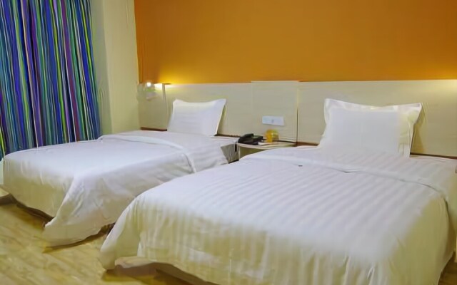 7 Days Inn Zhengzhou Train Station East Square Ticket Office