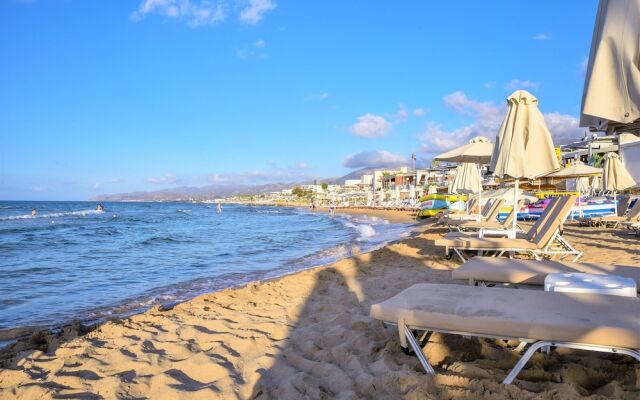 Del Mar Apartments in Stalis