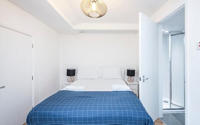 Stunning Oxford Street Apartments
