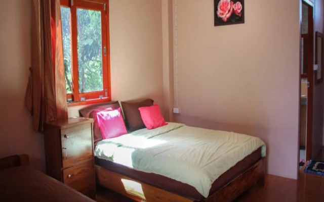 Pai Porpeang Guesthouse