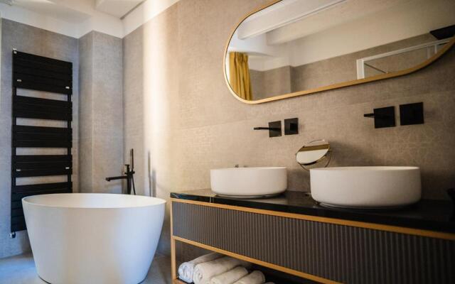 Luxury Suites Rocopom