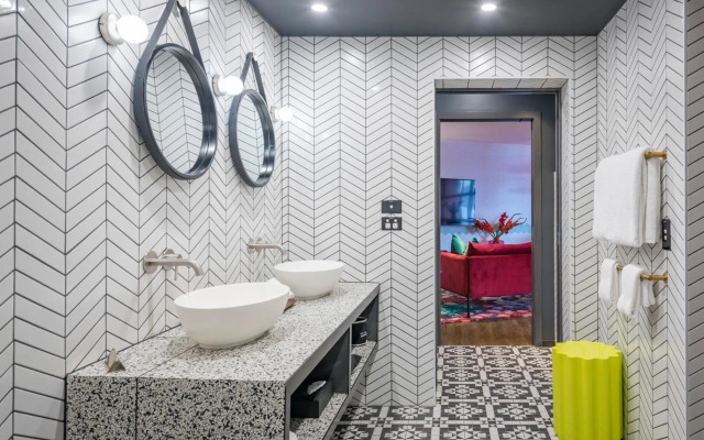 Naumi Auckland Airport Hotel 