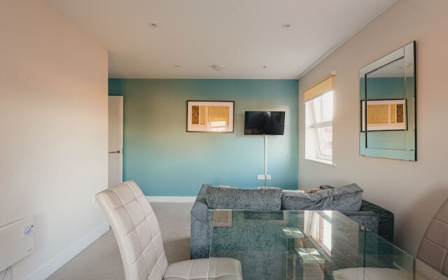 Stratford Central Apartments by Paymán Club