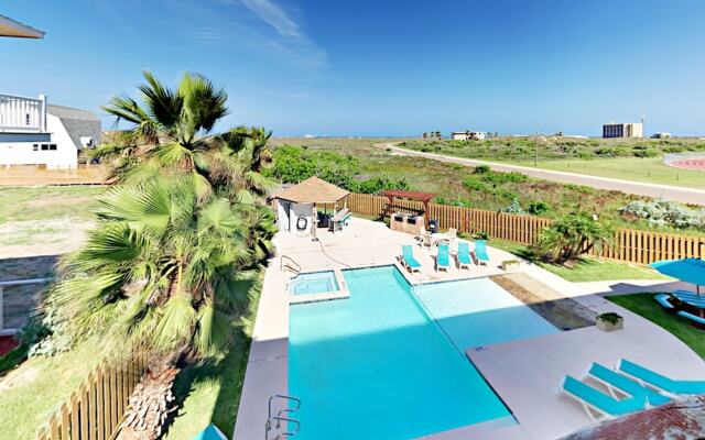 131 Seabreeze - One Bedroom Condo
