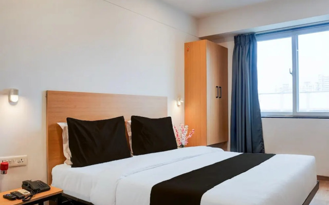 Cozy Deluxe Stays at Balewadi Pune