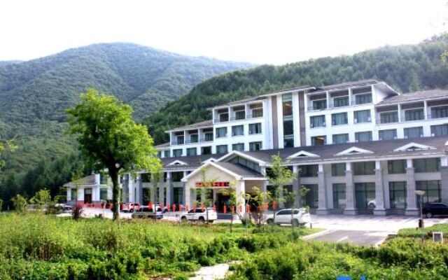 Shennong Hotel