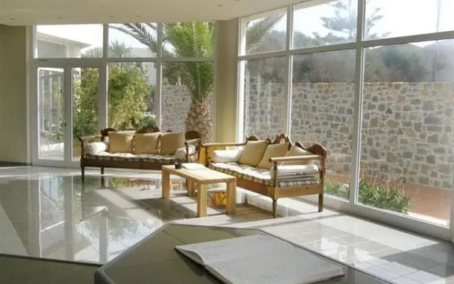 Creteco Hotel & Suites