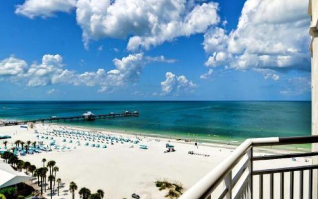 Mandalay Beach Club 1003