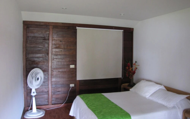 Playa de Oro Lodge