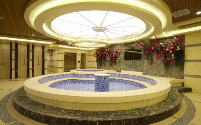 Longyue International Hotel