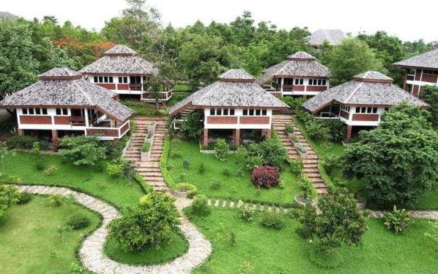 Mohn Mye Horm Resort & Spa