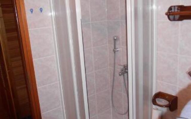 Tranquity Studio Apartment Ika