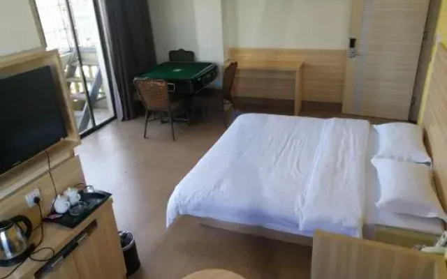 Yicheng Express Hotel (Dongxing Daping Branch)
