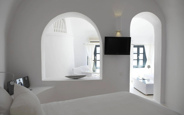 Sun Rocks Boutique Hotel