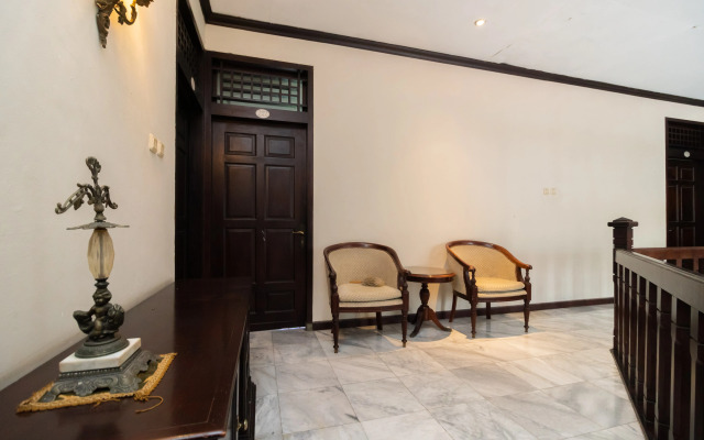 Reddoorz Near Pantai Padang