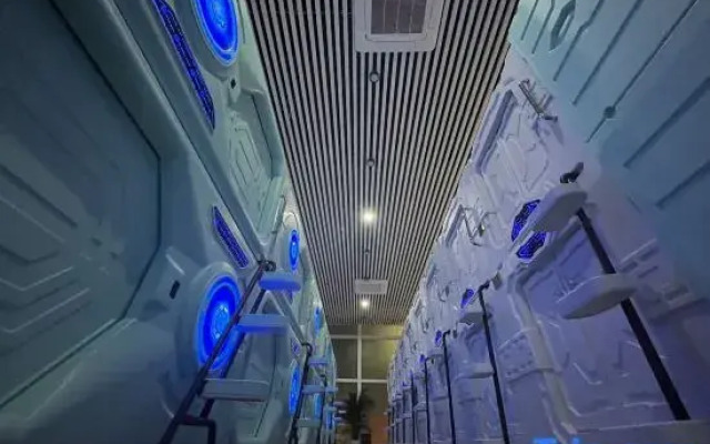 Sleeping Space Capsule Hotel (Fuzhou Changle Airport)