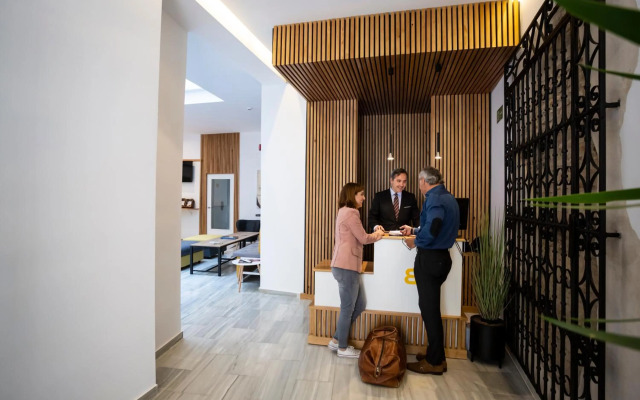 Basic Hotel Sevilla Catedral