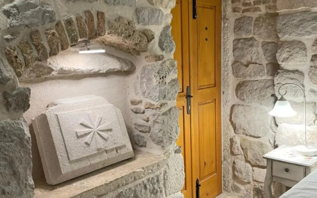 Dubrovnik Throne Suite II.