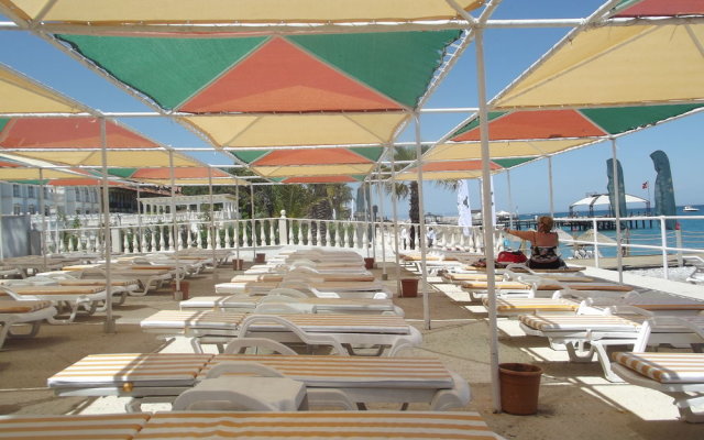 Rios Beach Hotel