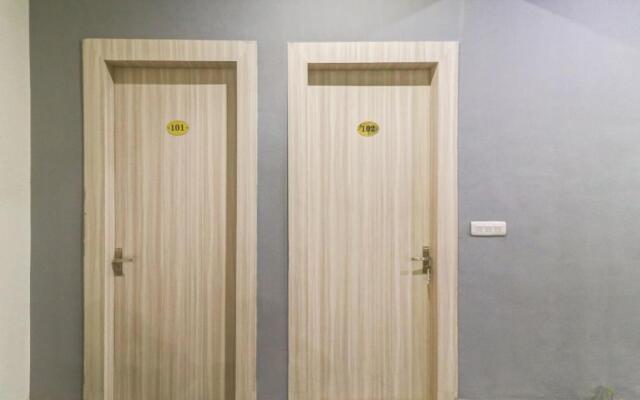 OYO Townhouse 513 Hotel Skylight Near Medanta Hospital