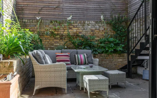 Callcott Street IV by Onefinestay