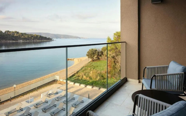 The Isolano, Cres, Autograph Collection