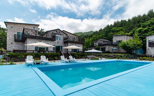 Olive Spa Pension