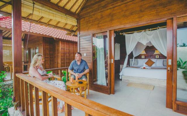 Dini DNusa Lembongan