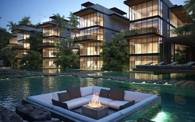 Stunning 2 Bed Condo Pools Gym Cenote Access