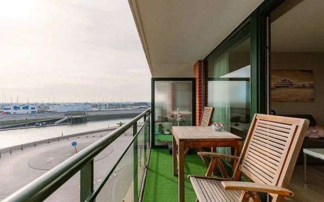 Cozy Studio With Harbor View in Blankenberge