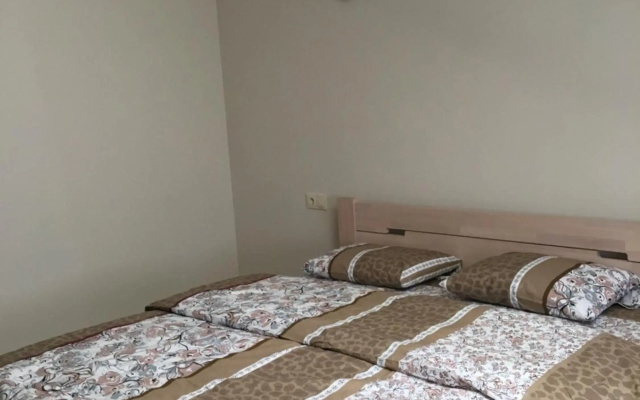 квартира подобово